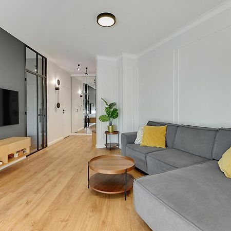 Apartamenty Portova Q4Apartments กดิเนีย ภายนอก รูปภาพ