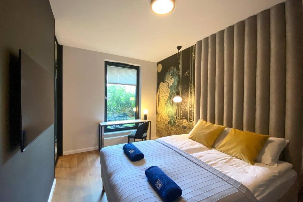 Apartamenty Portova Q4Apartments กดิเนีย ภายนอก รูปภาพ