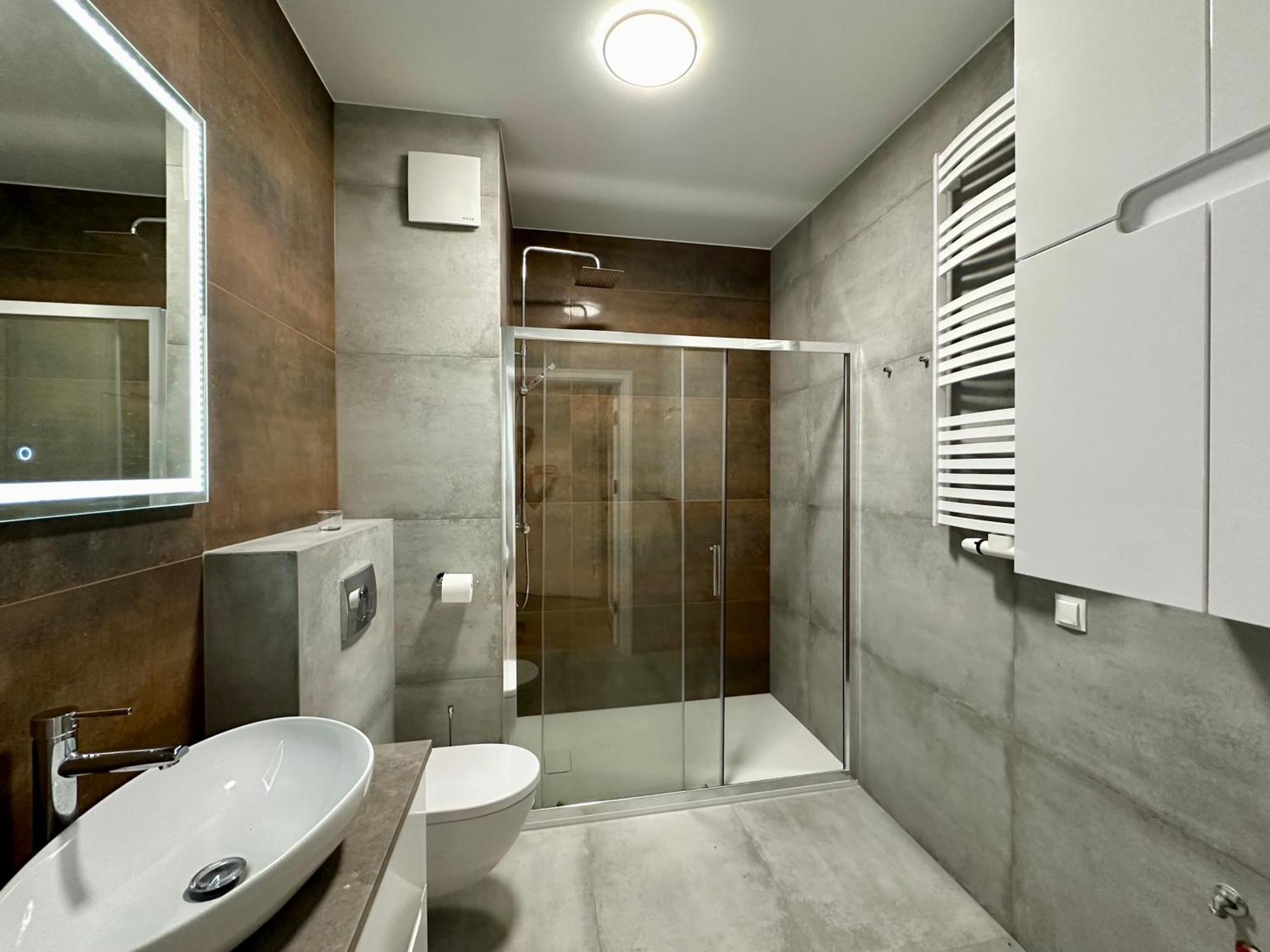 Apartamenty Portova Q4Apartments กดิเนีย ภายนอก รูปภาพ