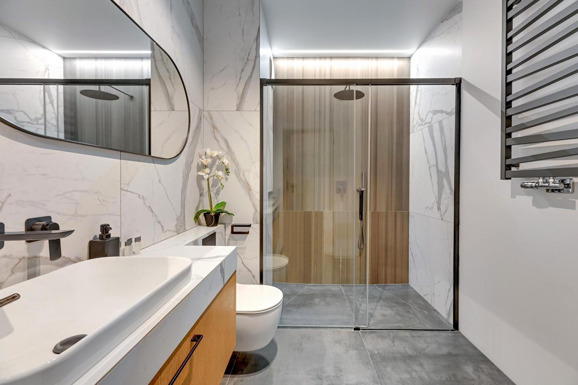Apartamenty Portova Q4Apartments กดิเนีย ภายนอก รูปภาพ