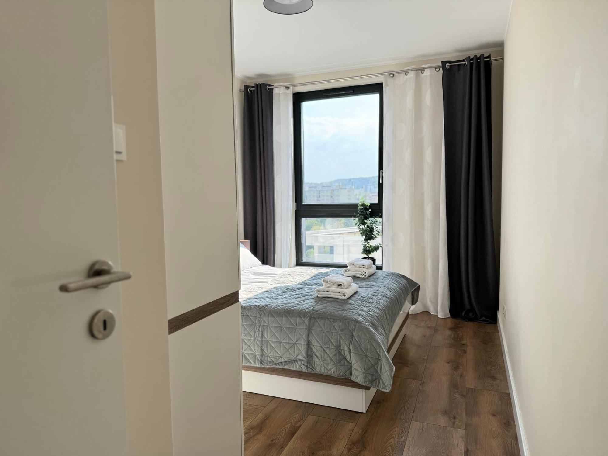 Apartamenty Portova Q4Apartments กดิเนีย ภายนอก รูปภาพ