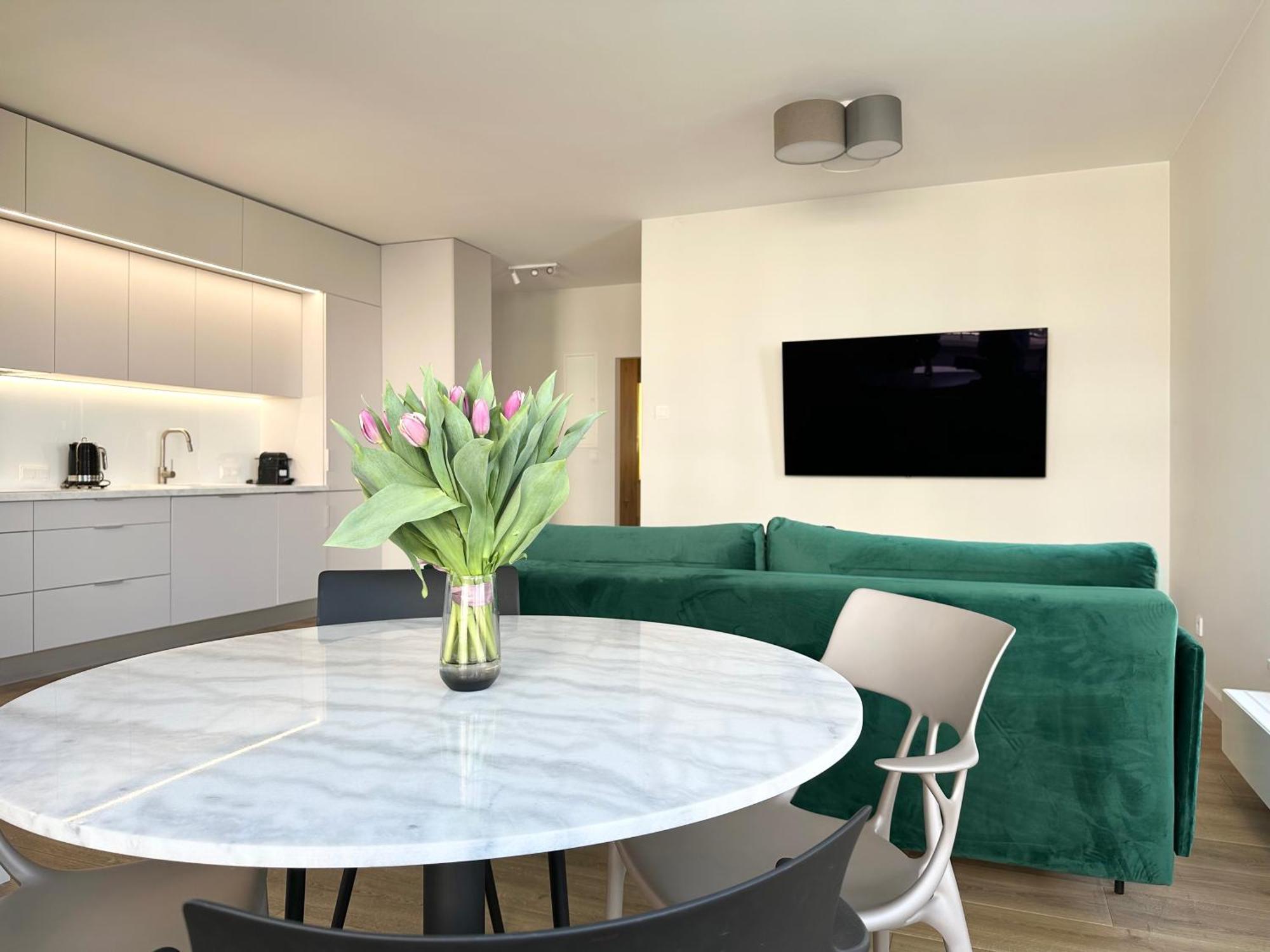 Apartamenty Portova Q4Apartments กดิเนีย ภายนอก รูปภาพ